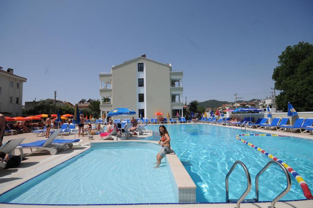 Candan Apart Marmaris Exterior photo