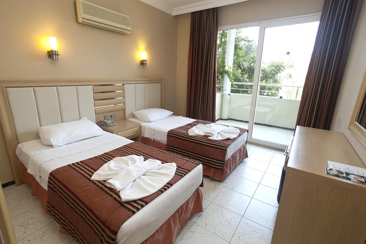 Candan Apart Marmaris Exterior photo
