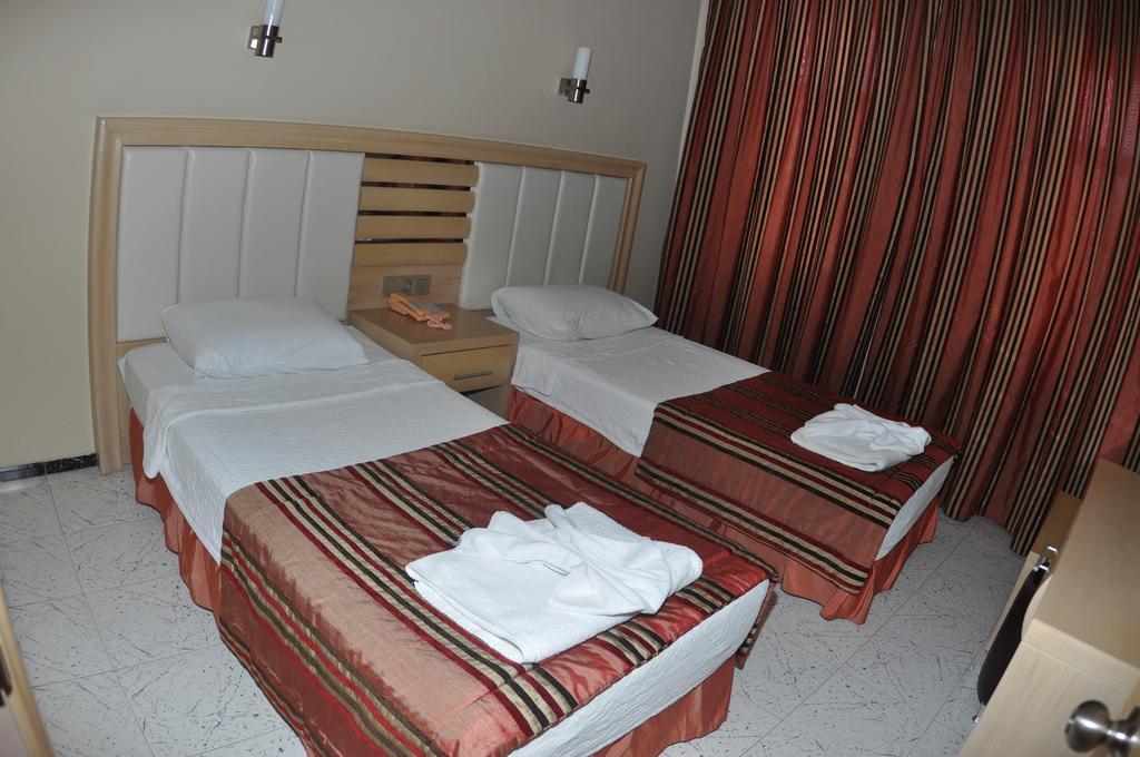Candan Apart Marmaris Exterior photo